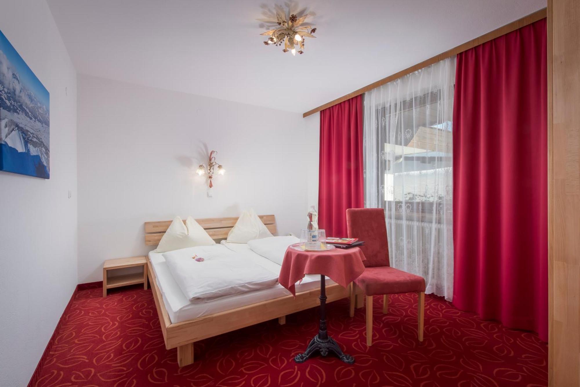 Familienhotel Central Sankt Johann in Tirol Rom bilde