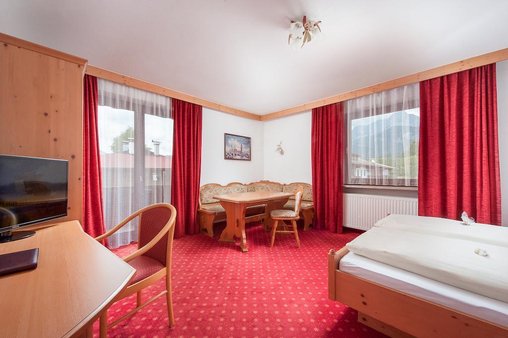 Familienhotel Central Sankt Johann in Tirol Rom bilde